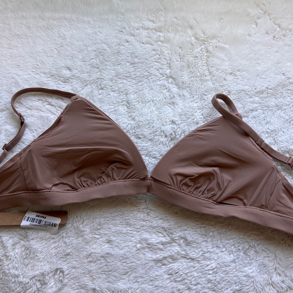 Skims Fits Everybody Mastectomy Triangle Bralette Sienna TR-TRI-5790W Small NWT - Picture 6 of 12